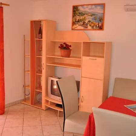 Bela - Sea View Apartment Lopar